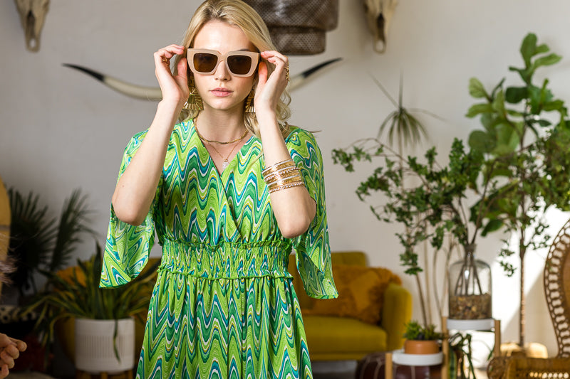 Print Wing Sleeve Dress..