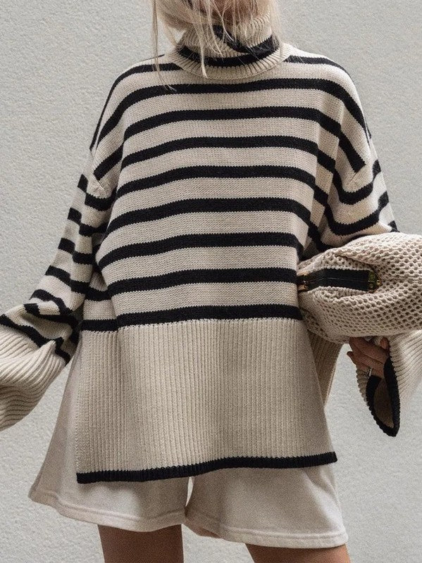 OVER FIT STRIPE SWEATER TOP